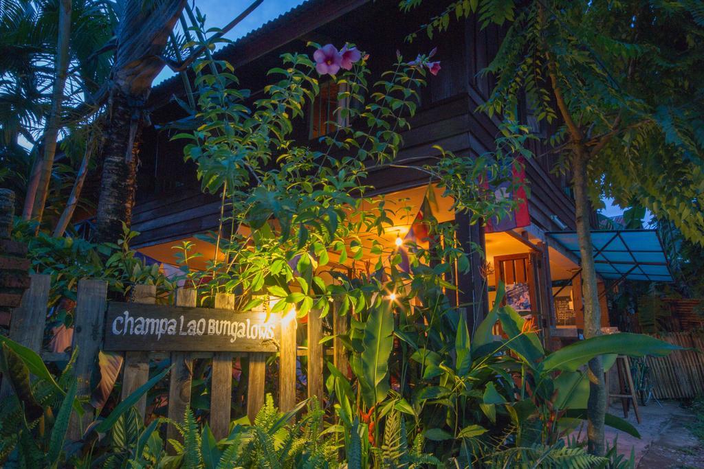 Hotel Champa Lao Bungalows Vang Vieng Exterior foto