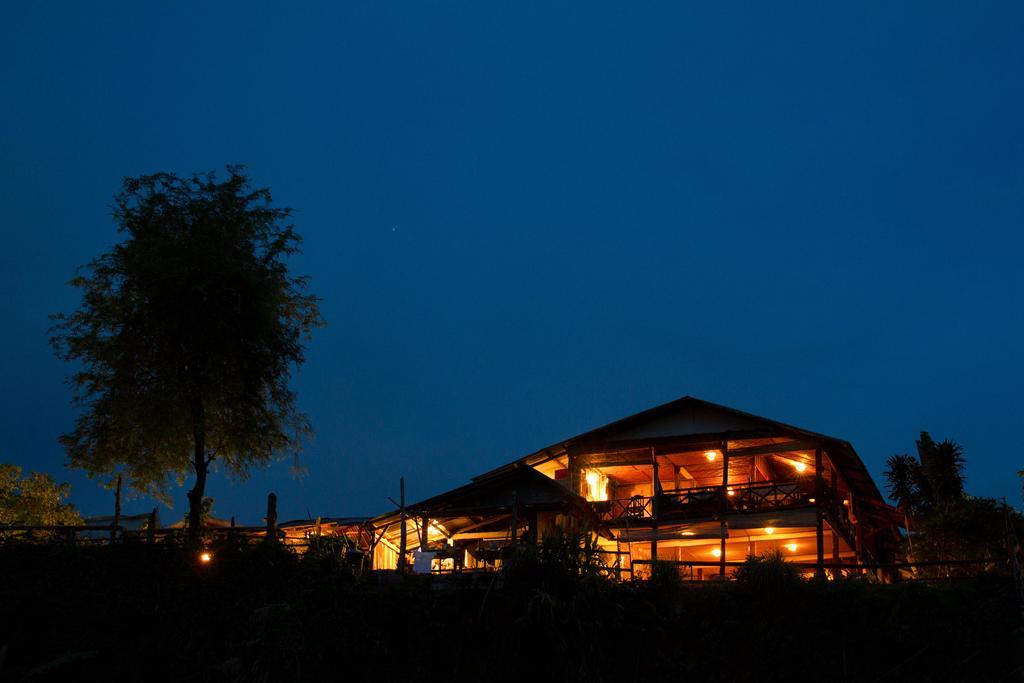 Hotel Champa Lao Bungalows Vang Vieng Exterior foto