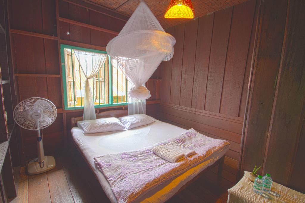 Hotel Champa Lao Bungalows Vang Vieng Exterior foto