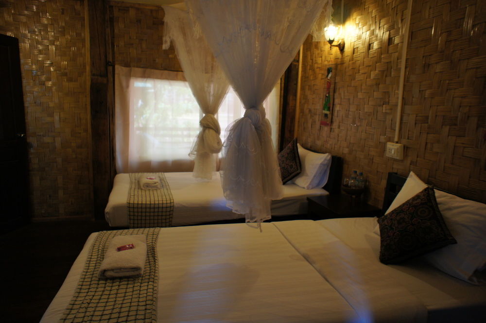 Hotel Champa Lao Bungalows Vang Vieng Exterior foto