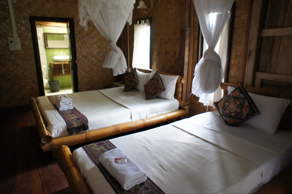 Hotel Champa Lao Bungalows Vang Vieng Exterior foto